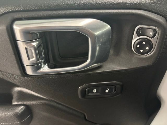 2025 Jeep Wrangler 4-Door Willys 4x4