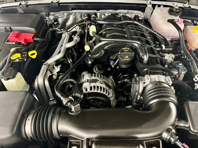 2025 Jeep Wrangler 4-Door Willys 4x4