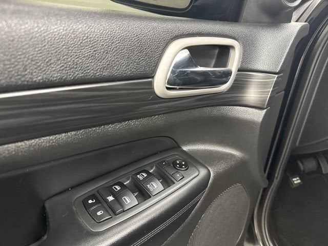 2020 Jeep Grand Cherokee Altitude 4x2