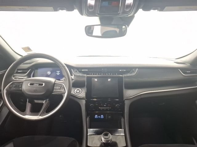 2023 Jeep Grand Cherokee Altitude 4x2