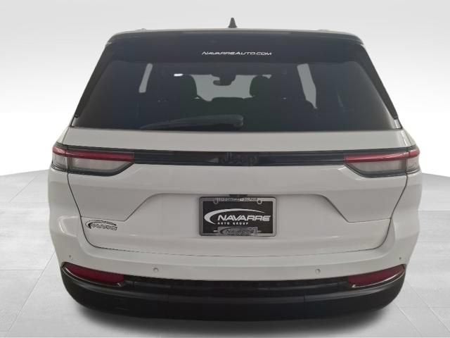 2023 Jeep Grand Cherokee Altitude 4x2