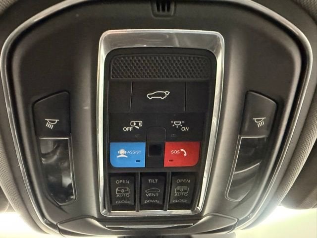 2022 Jeep Grand Cherokee Limited 4x2