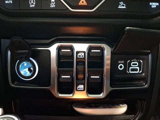 2022 Jeep Gladiator Altitude 4x4