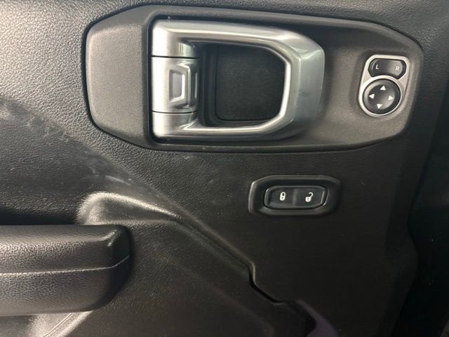 2021 Jeep Gladiator Willys 4x4