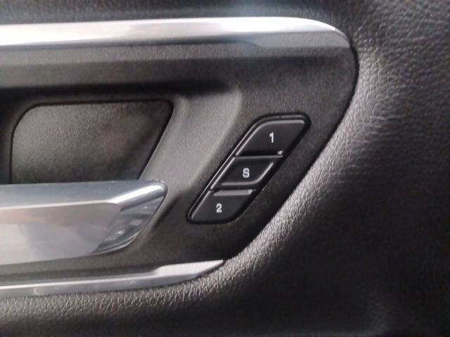2022 RAM 1500 Laramie Crew Cab 4x2 5'7" Box