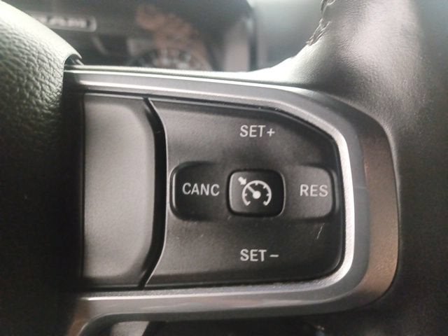 2022 RAM 1500 Laramie Crew Cab 4x2 5'7" Box
