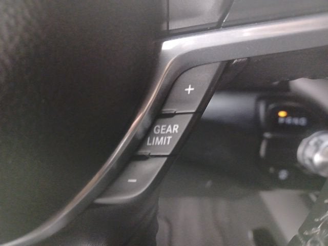 2022 RAM 1500 Laramie Crew Cab 4x2 5'7" Box