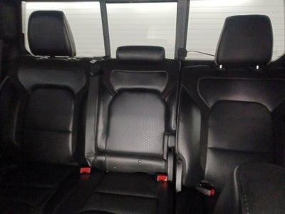 2022 RAM 1500 Laramie Crew Cab 4x2 5'7" Box