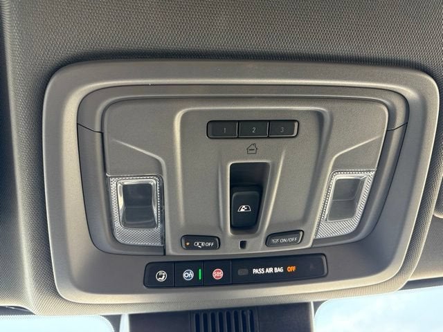 2026 Chevrolet Silverado 1500 RST — photo 32