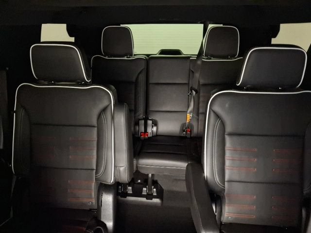 2025 GMC Yukon AT4 Ultimate — photo 38