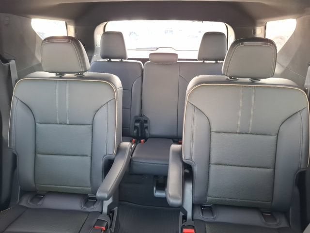 2026 Chevrolet Traverse High Country — photo 31
