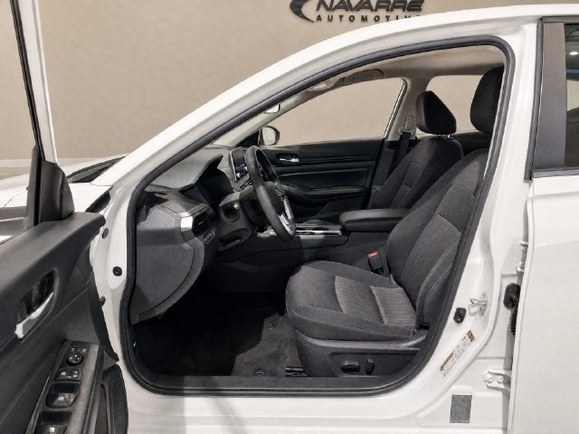 2024 Nissan ALTIMA Base