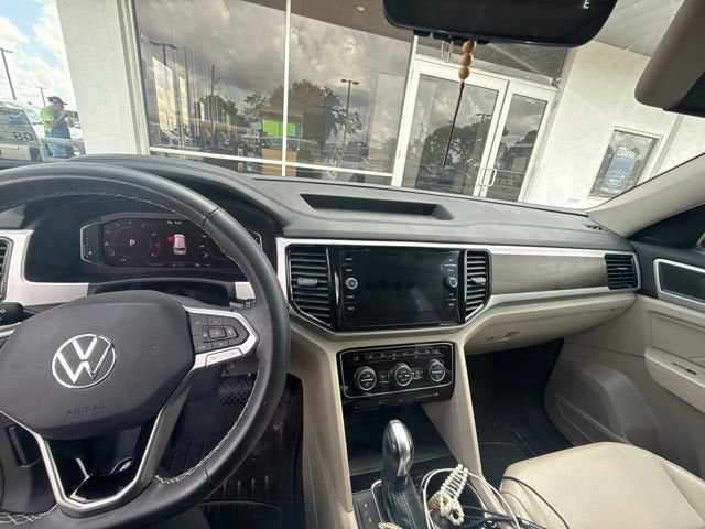 2022 Volkswagen Atlas 3.6L V6 SE w/Technology