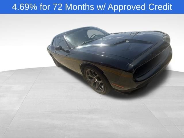 2018 Dodge Challenger SXT Plus