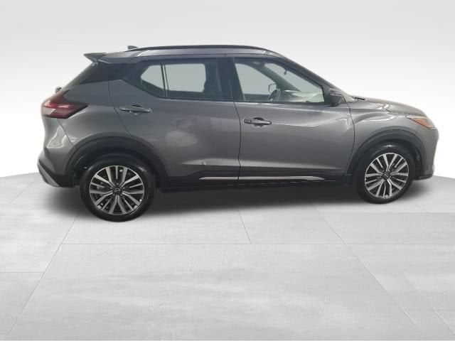 2024 Nissan Kicks SR Xtronic CVT