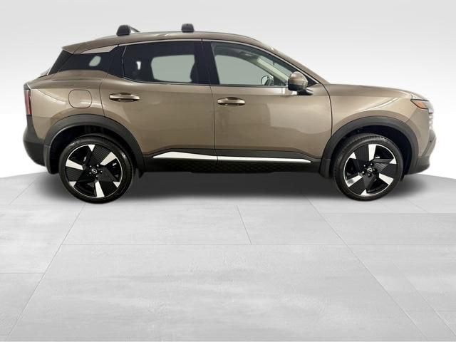 2025 Nissan Kicks SR FWD