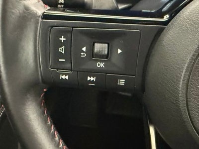 2025 Nissan Kicks SR FWD