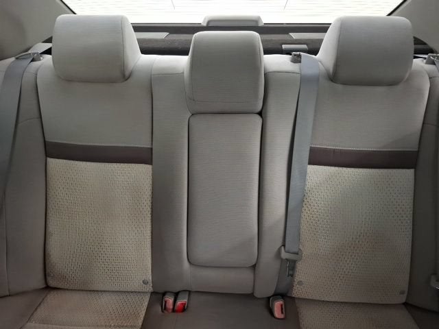 2014 Toyota Camry L — photo 23