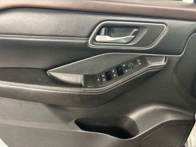 2021 Nissan Rogue SV FWD