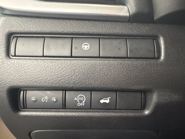 2025 Nissan ROGUE Base