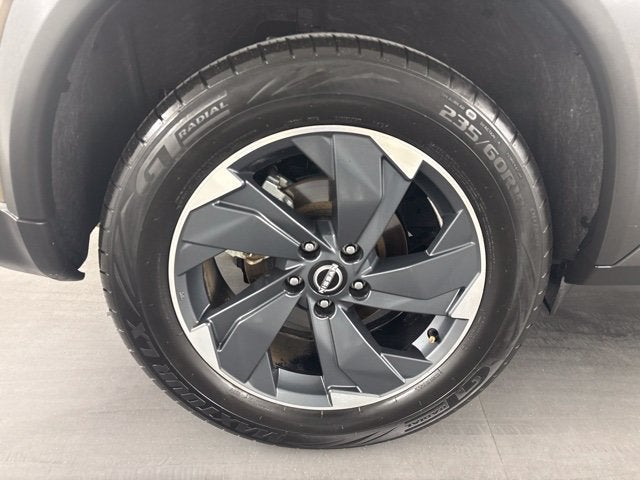2025 Nissan ROGUE Base