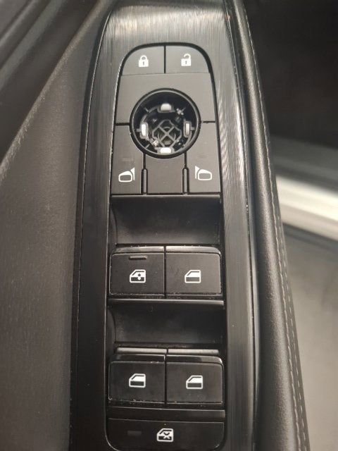 2024 Nissan ROGUE Base