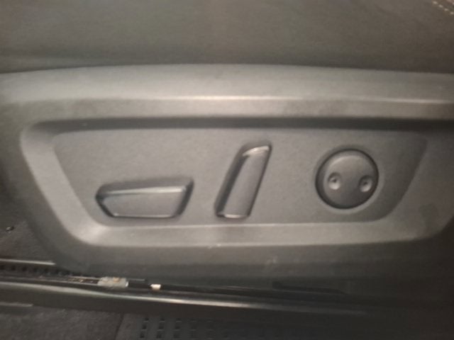 2024 Nissan ROGUE Base