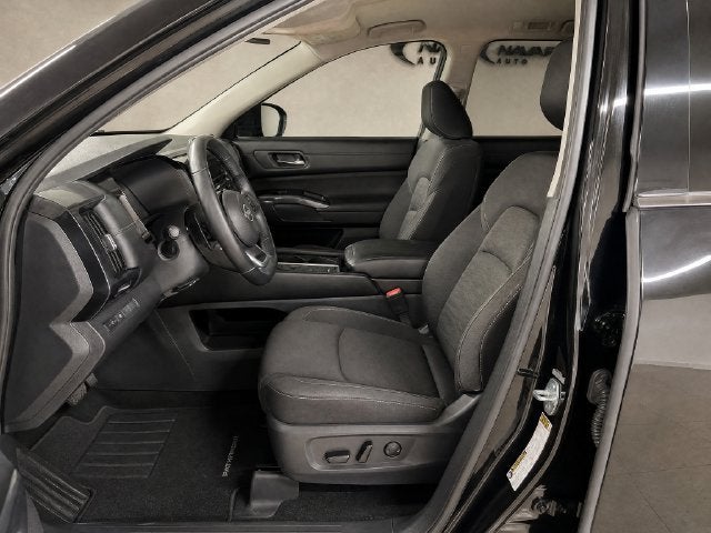 2024 Nissan Pathfinder SV FWD