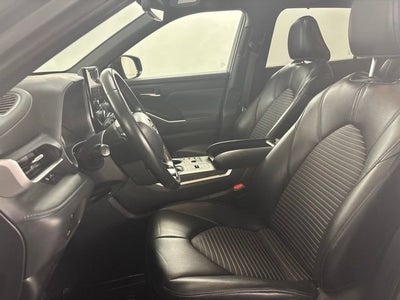 2023 Toyota Highlander XSE