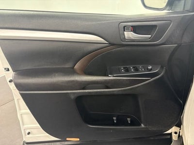 2016 Toyota Highlander XLE V6
