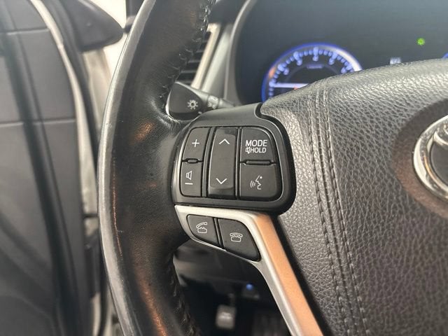 2016 Toyota Highlander XLE V6