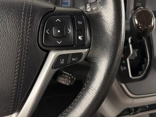 2020 Toyota Sienna XLE Auto Access Seat