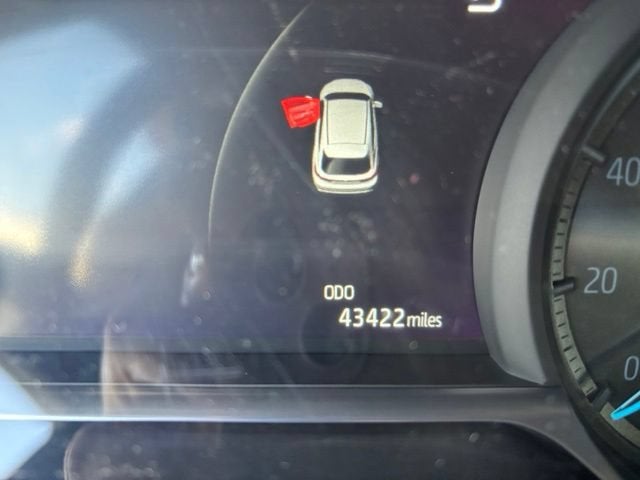2024 Toyota Venza XLE — photo 4