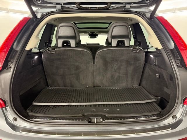 2019 Volvo XC90 T6 Momentum