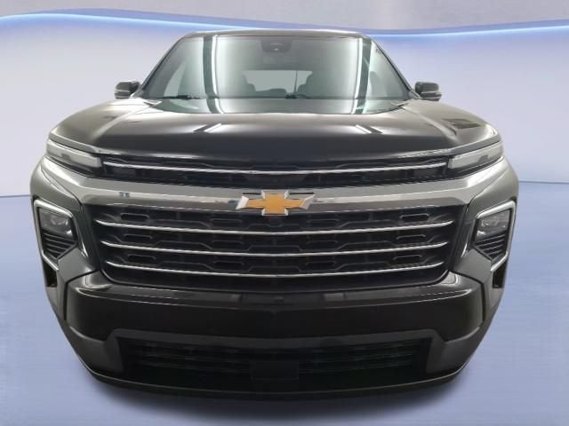 2025 Chevrolet Traverse LT — photo 2