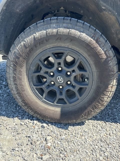 2022 Toyota Tacoma 2WD SR5