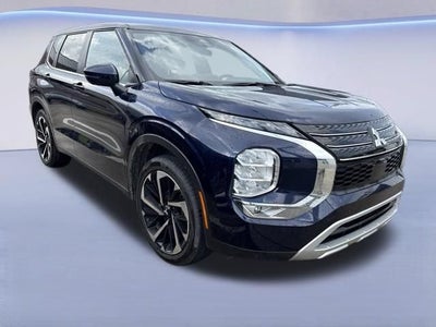 2024 Mitsubishi Outlander SE