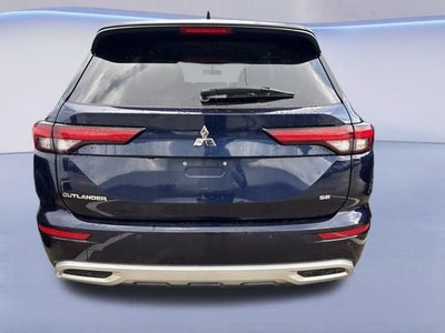 2024 Mitsubishi Outlander SE