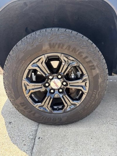 2024 GMC Canyon Elevation