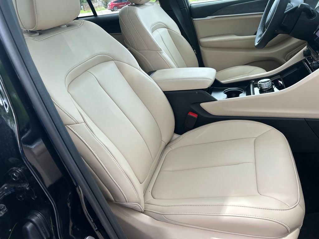2025 Jeep Grand Cherokee Limited 4x2