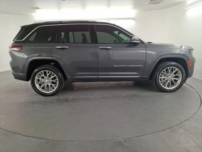 2023 Jeep Grand Cherokee Summit 4x2