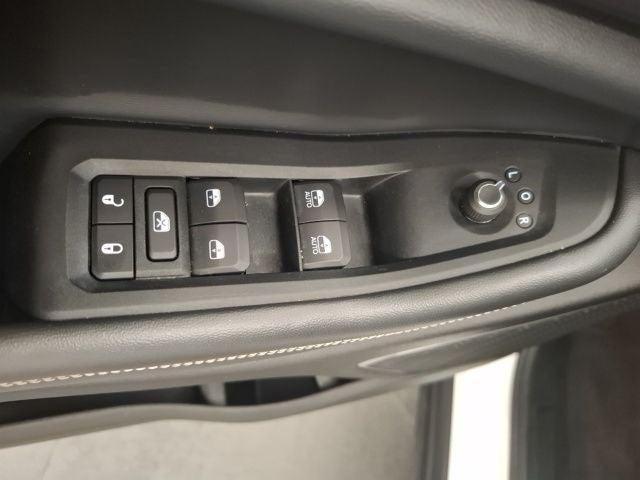2022 Jeep Grand Cherokee L Altitude 4x2