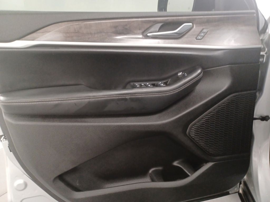 2024 Jeep Grand Cherokee L Limited 4x2