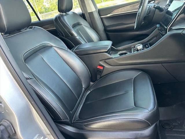 2024 Jeep Grand Cherokee L Limited 4x2