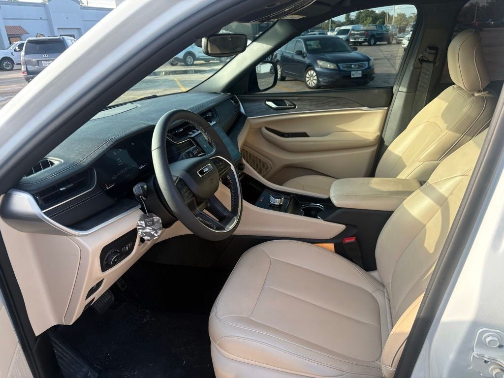 2024 Jeep Grand Cherokee L Limited 4x2