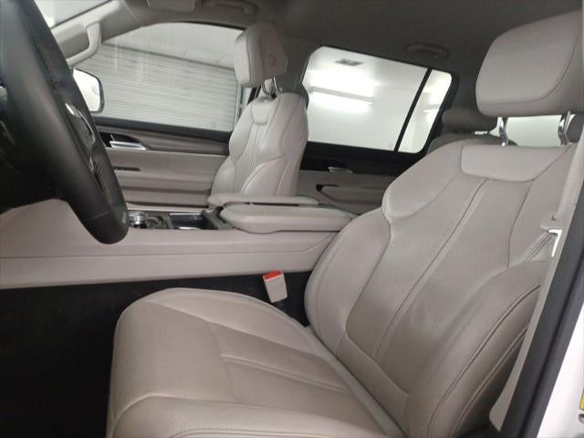 2024 Jeep Wagoneer L Series II 4x2