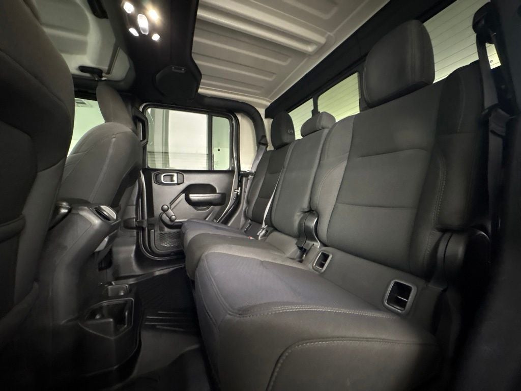 2023 Jeep Gladiator Sport