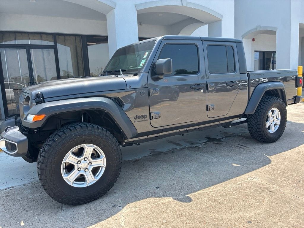 2023 Jeep Gladiator Sport