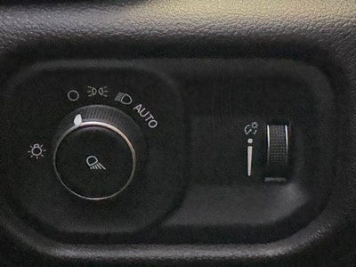 2022 RAM 1500 Tradesman Quad Cab 4x2 6'4' Box