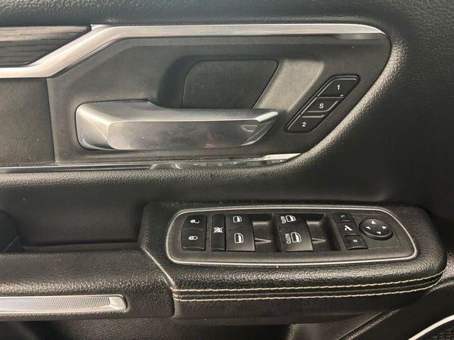 2024 RAM 1500 Laramie Crew Cab 4x2 5'7' Box